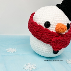 Huggable Snowman Friend amigurumi by Whimsical Yarn Creations
