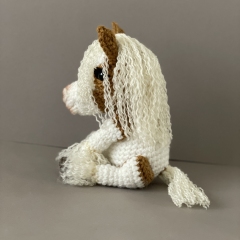 Gypsy Vanner Horse amigurumi pattern by CrochetThingsByB
