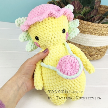 Plush Axolotl amigurumi pattern by TANATIcrochet