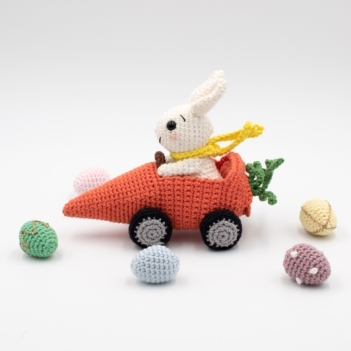 Easter bunny in carrot car amigurumi pattern by Octopus Crochet