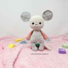 Clover the Mouse amigurumi by Whimsical Yarn Creations