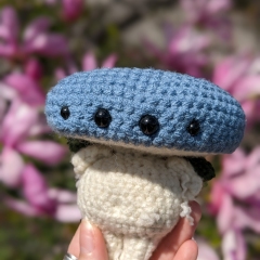 Shelly the blue oyster mushroom amigurumi by Cosmos.crochet.qc