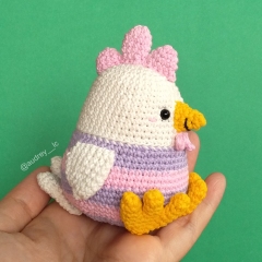 Poppy the Happy Chicken amigurumi pattern by Audrey Lilian Crochet