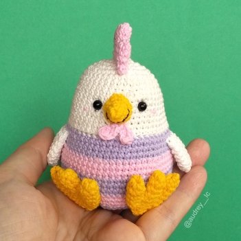 Poppy the Happy Chicken amigurumi pattern by Audrey Lilian Crochet