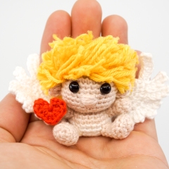 Mini Amor amigurumi pattern by Supergurumi