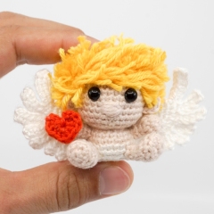 Mini Amor amigurumi pattern by Supergurumi