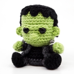 Mini Frankenstein's Monster amigurumi by Supergurumi