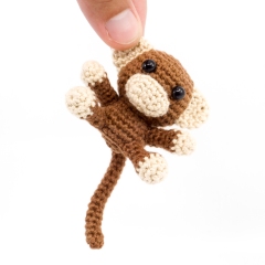 Mini Monkey amigurumi pattern by Supergurumi