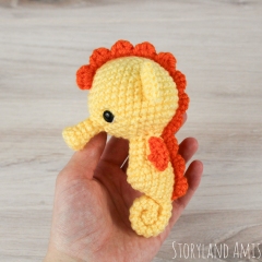 Snorkel the Seahorse amigurumi pattern by Storyland Amis