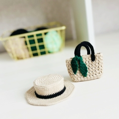 Summer Vibe outfit amigurumi by Fluffy Tummy