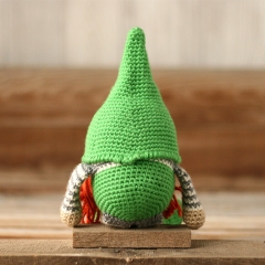Gnome amigurumi pattern by Jen Hayes Creations