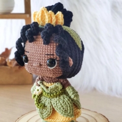 Princess tiana amigurumi by Crocheniacs