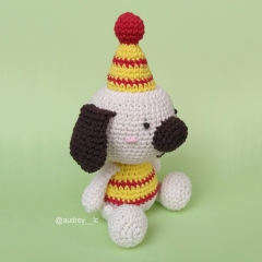 Bob the New Year Dog amigurumi by Audrey Lilian Crochet