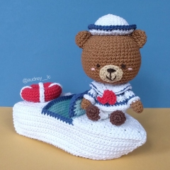 Bobo the Navigator amigurumi by Audrey Lilian Crochet