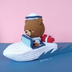 Bobo the Navigator amigurumi pattern by Audrey Lilian Crochet