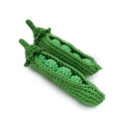 Green Pea in a pod  - Play food  amigurumi by Mommys Bunny Crafts