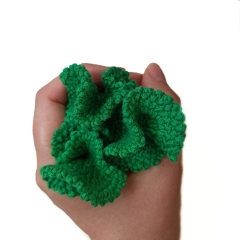 Kale - Play food greens amigurumi pattern by Mommys Bunny Crafts
