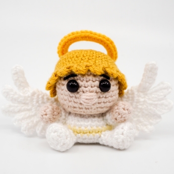 Mini Angel amigurumi pattern by Supergurumi