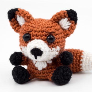 Mini Fox amigurumi pattern by Supergurumi