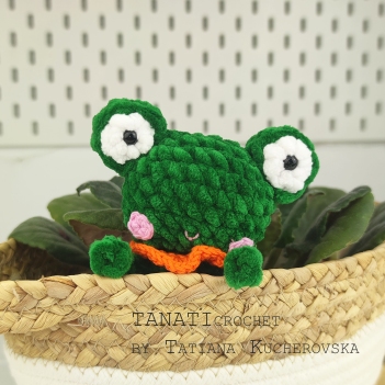 Little frog amigurumi pattern by TANATIcrochet
