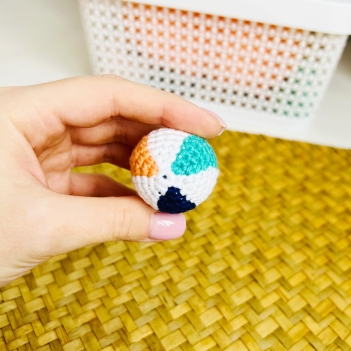 Beach ball amigurumi pattern