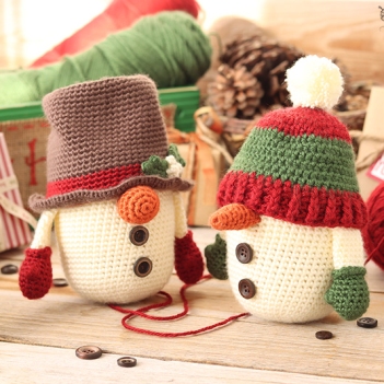 Snowman Gnome amigurumi pattern by Jen Hayes Creations