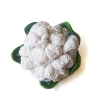 Cauliflower - Play food vegetable amigurumi pattern by Mommys Bunny Crafts