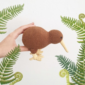 Amiriki the Kiwi amigurumi pattern by Critter Stitch