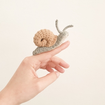 Edward the Snail amigurumi pattern by Critter Stitch