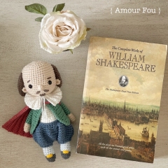 William Shakespeare amigurumi by Amour Fou
