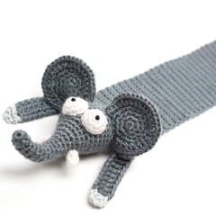 Elephant Bookmark amigurumi pattern by Supergurumi