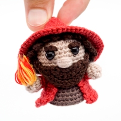 Mini Mage & Wizard amigurumi pattern by Supergurumi