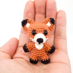 Mini Noso Fox amigurumi pattern by Supergurumi