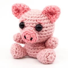 Mini Pig amigurumi by Supergurumi