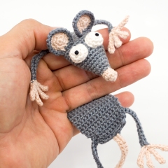Rat Bookmark amigurumi by Supergurumi