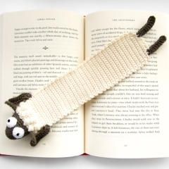 Sheep Bookmark amigurumi pattern by Supergurumi