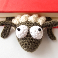 Sheep Bookmark amigurumi by Supergurumi