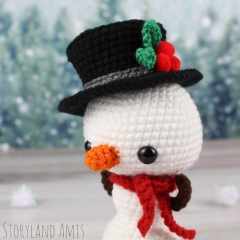 Frostbert the Snowman amigurumi pattern by Storyland Amis