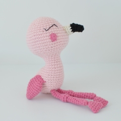 Zoe the Baby Flamingo amigurumi by Elisas Crochet