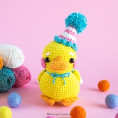 Molly the Duckling amigurumi pattern by Lemon Yarn Creations