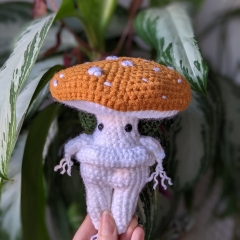 Donalda the mushroom amigurumi pattern by Cosmos.crochet.qc