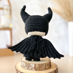 Maleficent amigurumi by Crocheniacs