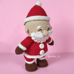 Happy Santa Claus amigurumi by Audrey Lilian Crochet