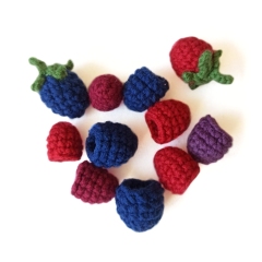 Berries crochet pattern amigurumi pattern by Mommys Bunny Crafts