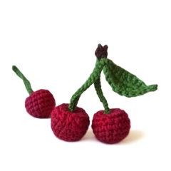 Berries crochet pattern amigurumi by Mommys Bunny Crafts