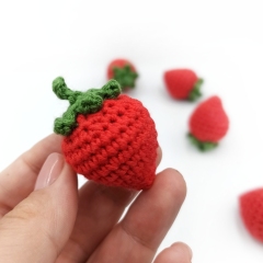 Strawberry - Food crochet pattern amigurumi pattern by Mommys Bunny Crafts