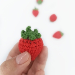 Strawberry - Food crochet pattern amigurumi pattern by Mommys Bunny Crafts