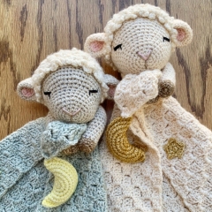 Luna the Lamb Lovey amigurumi pattern by SarahDeeCrochet