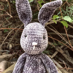 Mia Rabbit amigurumi pattern by SarahDeeCrochet