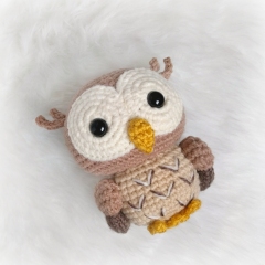 Otto the Owl amigurumi pattern by AmiAmore